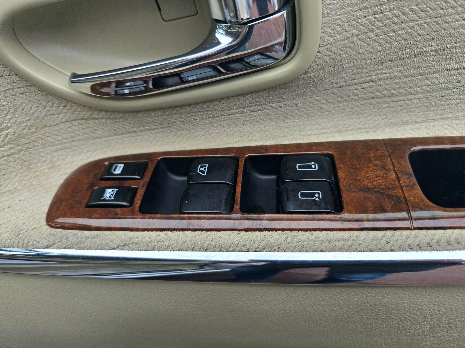 Used Nissan Elgrand 2025 for sale - 77084753: Photo 55