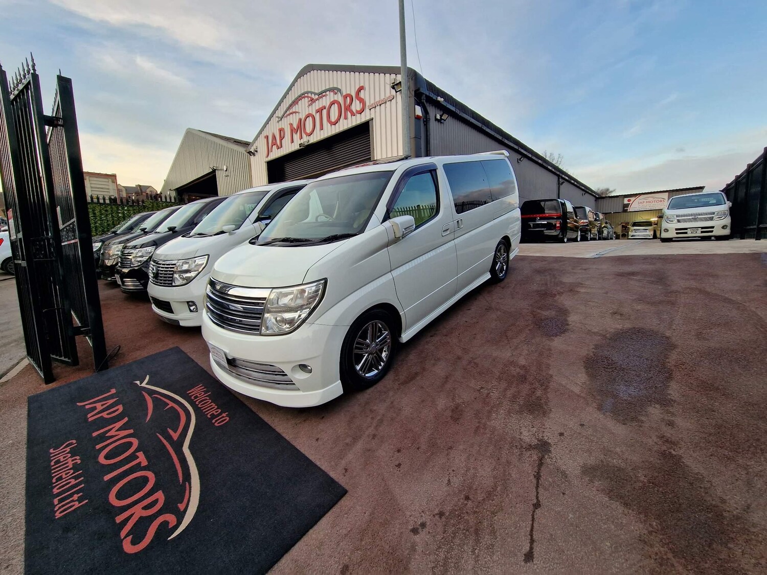 Used Nissan Elgrand 2025 for sale - 77084753: Photo 65