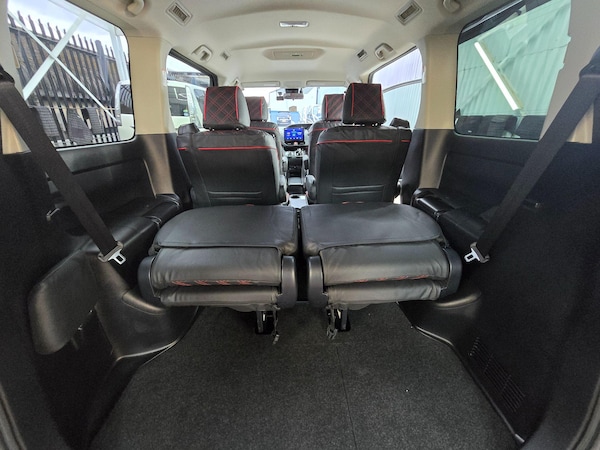 Used Toyota Voxy 2017 for sale - 74339247: Photo 28