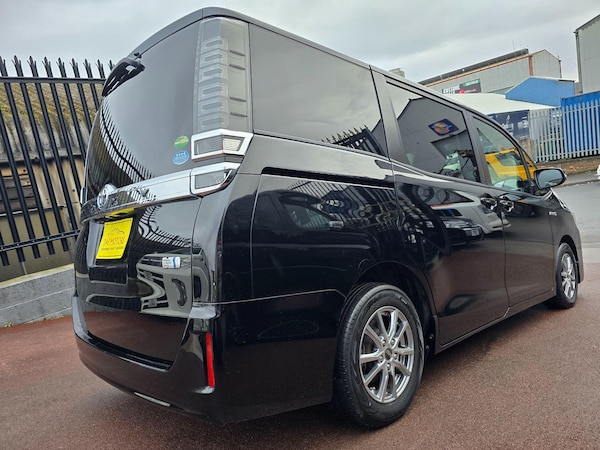 Used Toyota Voxy 2017 for sale - 74339247: Photo 8