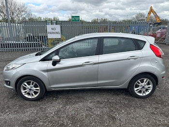 Used Ford Fiesta 2016 for sale - 78442375: Photo