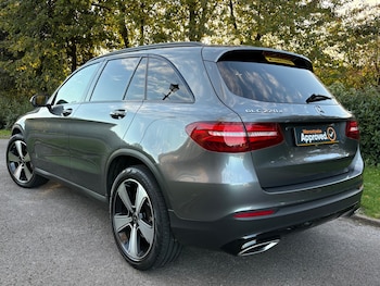 Used Mercedes-Benz GLC 2018 for sale - 76187301: Photo 3