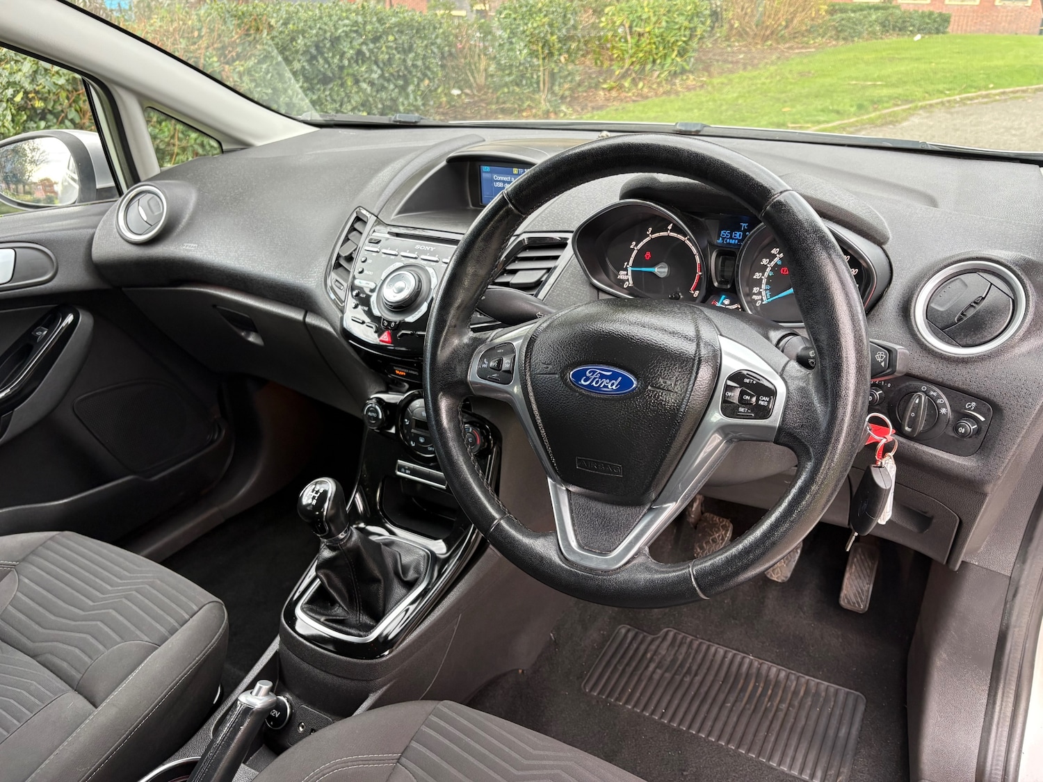 Used Ford Fiesta 2015 for sale - 76612177: Photo 12