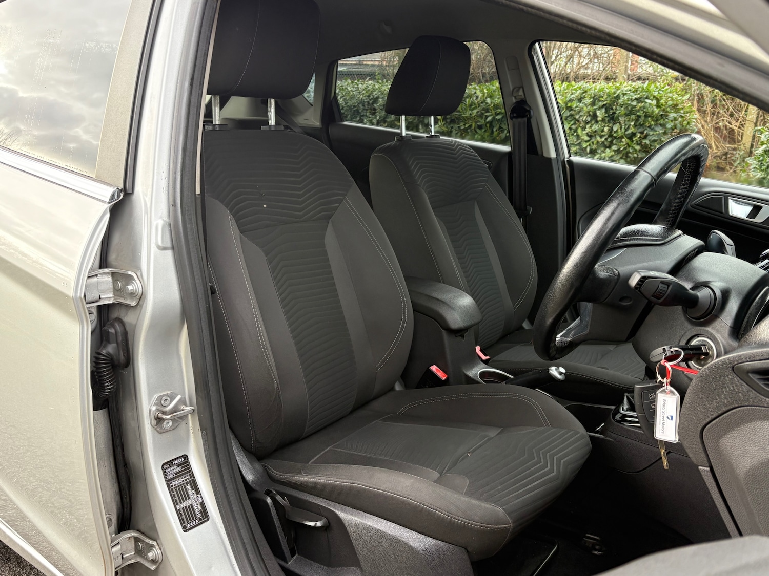 Used Ford Fiesta 2015 for sale - 76612177: Photo 15