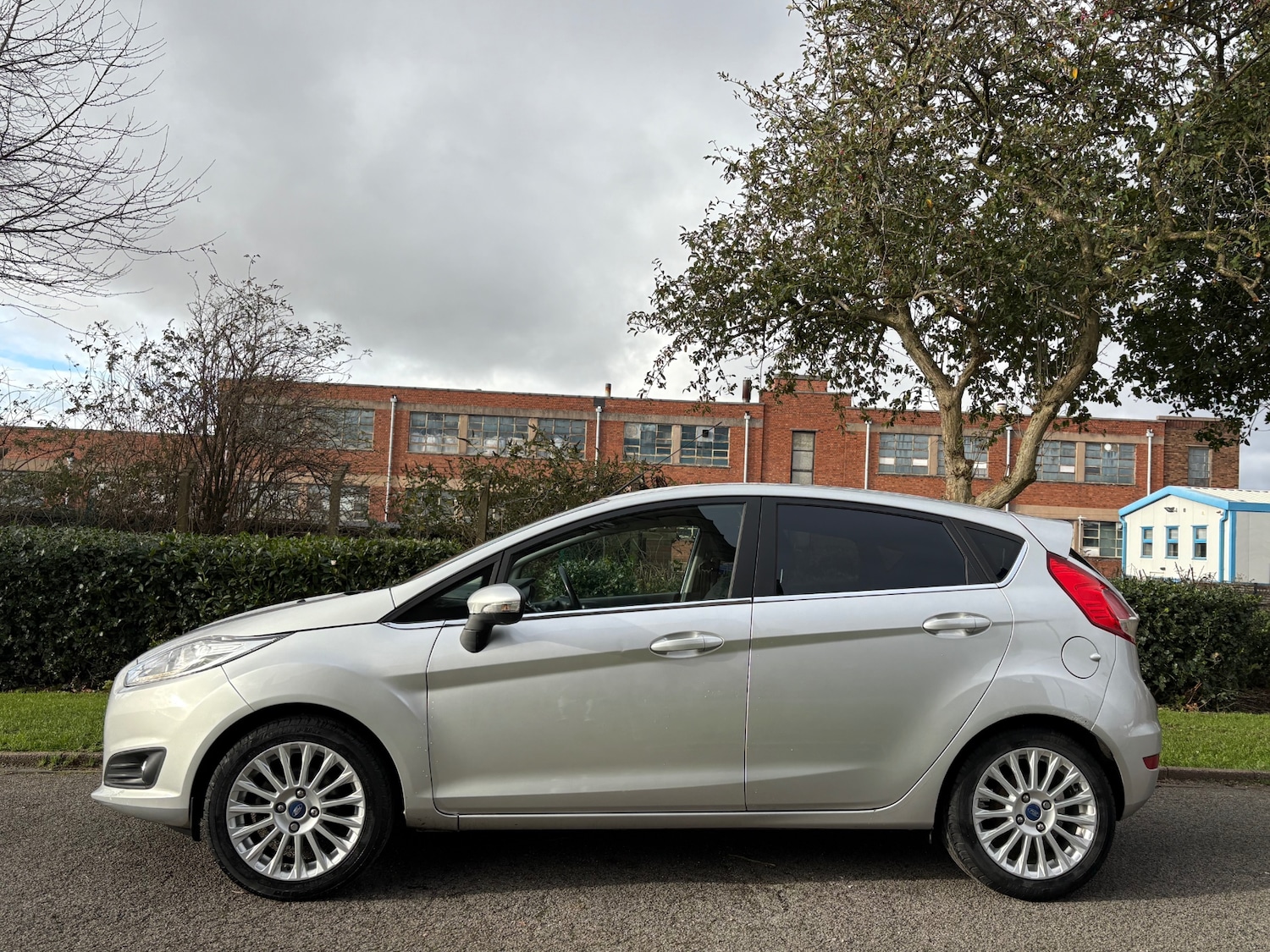 Used Ford Fiesta 2015 for sale - 76612177: Photo 4