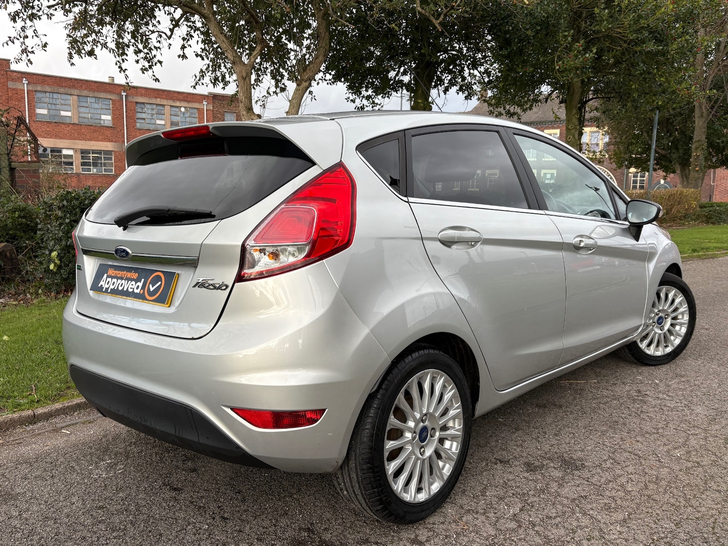 Used Ford Fiesta 2015 for sale - 76612177: Photo 7