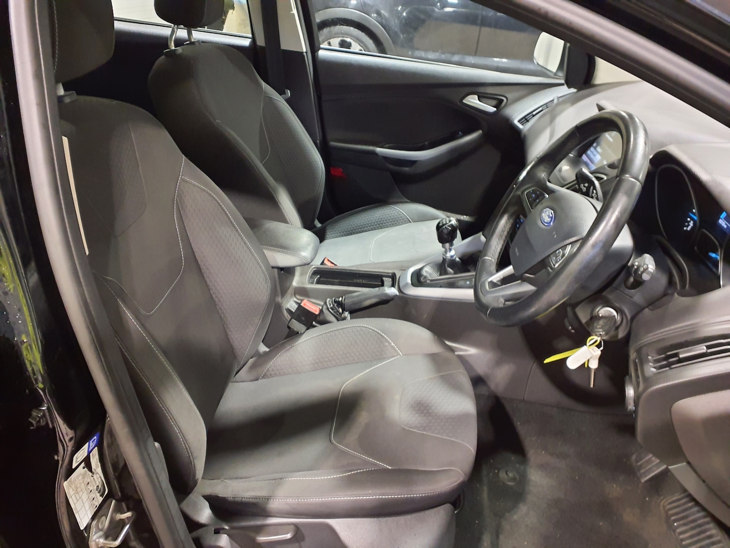 Used Ford Focus 2016 for sale - 76885213: Photo 5