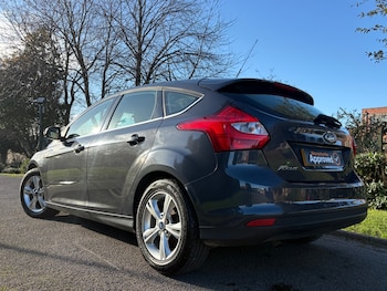 Used Ford Focus 2011 for sale - 76638045: Photo