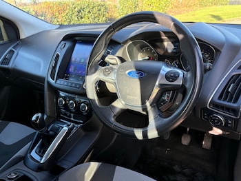 Used Ford Focus 2011 for sale - 76638045: Photo