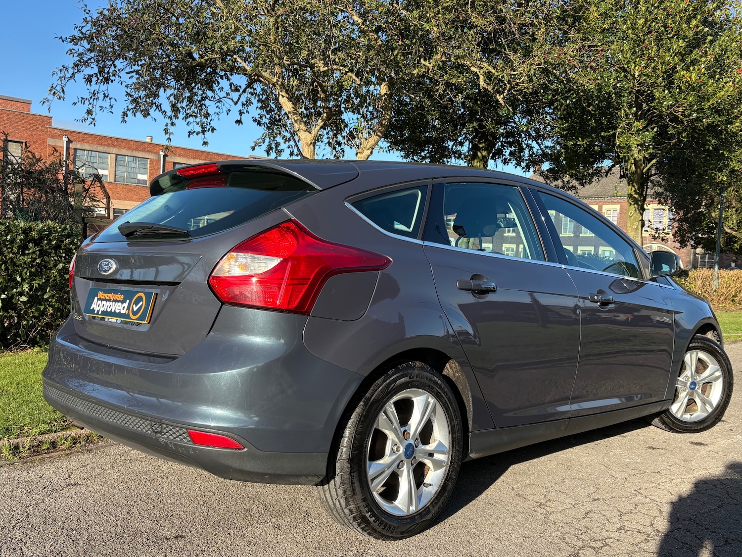 Used Ford Focus 2011 for sale - 76638045: Photo 8