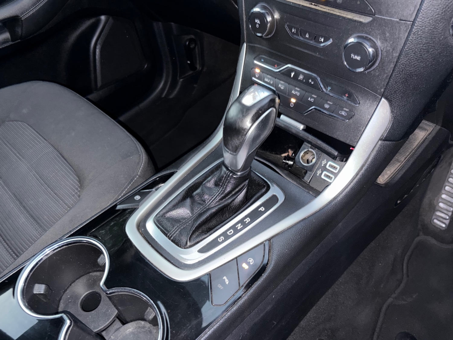 Used Ford Galaxy 2016 for sale - 76497703: Photo 10