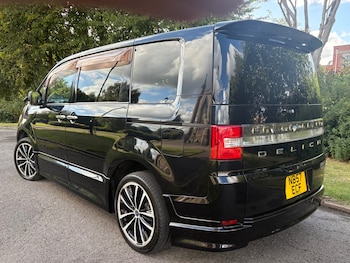 Used Mitsubishi Delica  for sale - 75294847: Photo