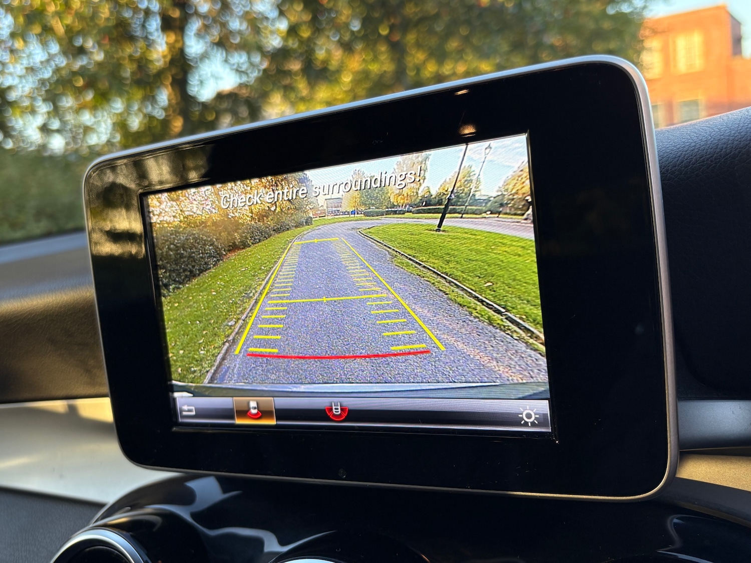 Used Mercedes-Benz GLC 2018 for sale - 77303848: Photo 16