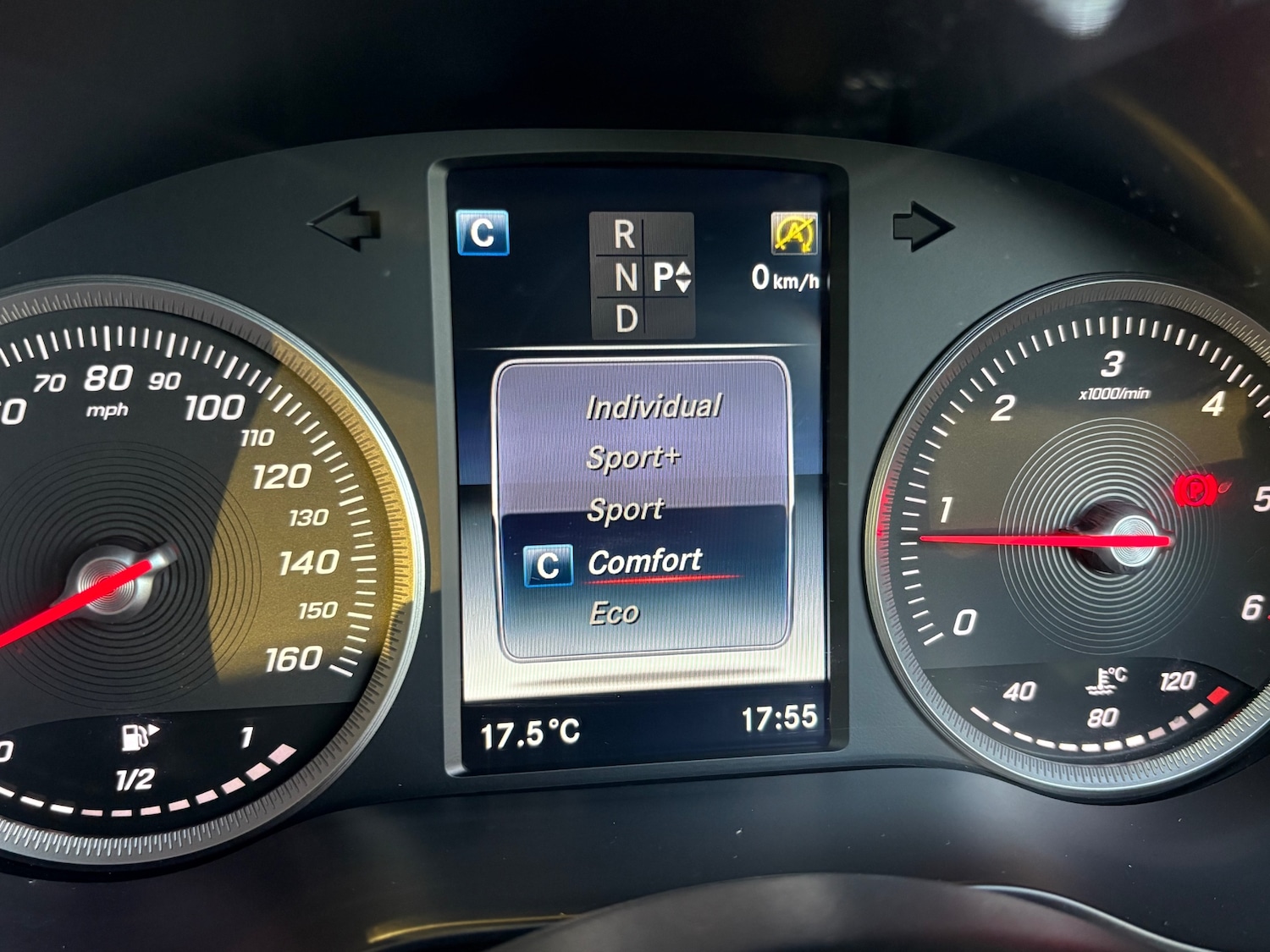 Used Mercedes-Benz GLC 2018 for sale - 77303848: Photo 25