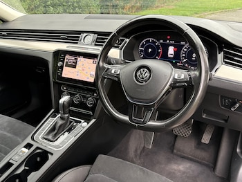 Used Volkswagen Passat 2018 for sale - 75429046: Photo