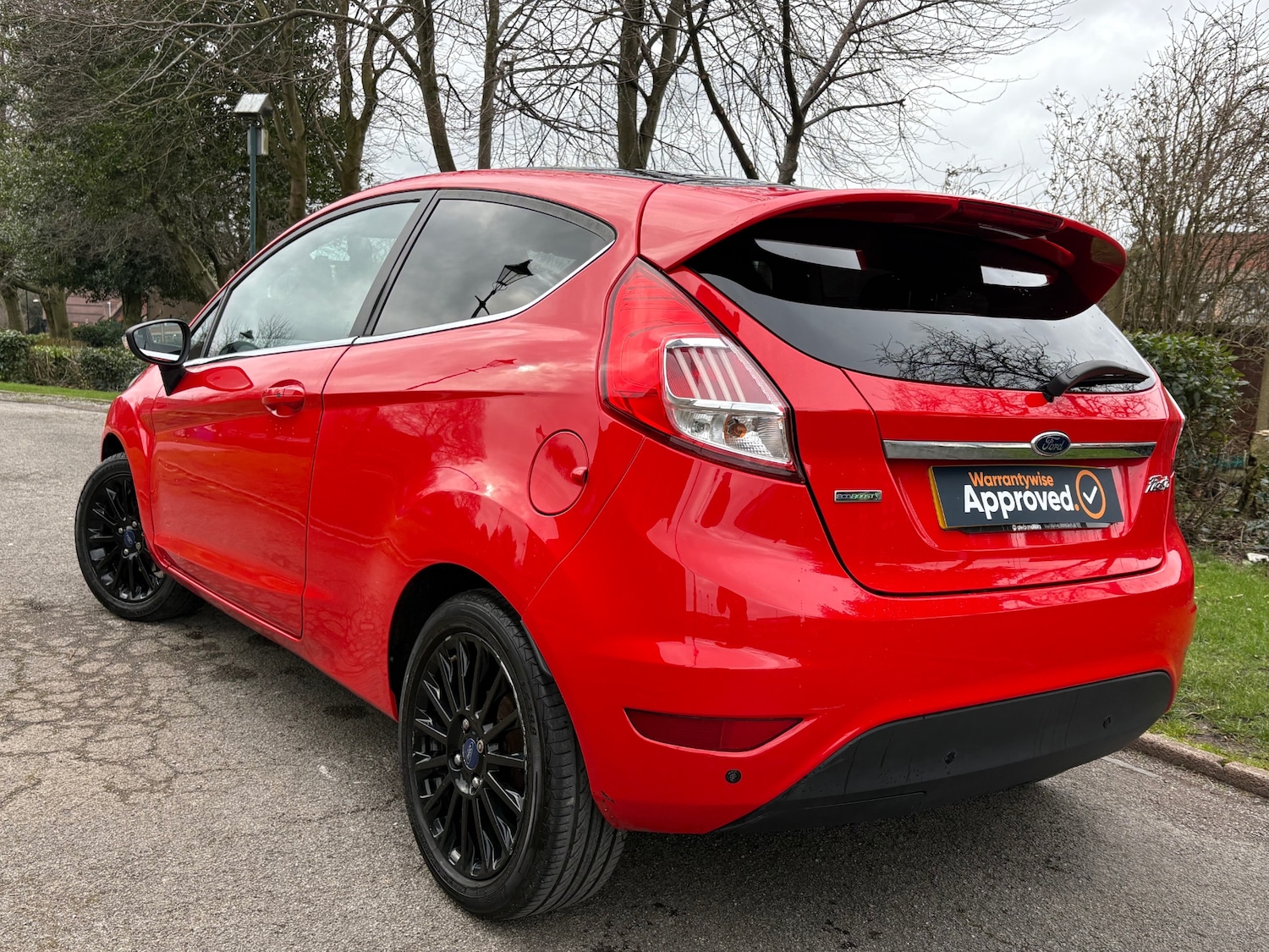 Used Ford Fiesta 2014 for sale - 77453654: Photo 2