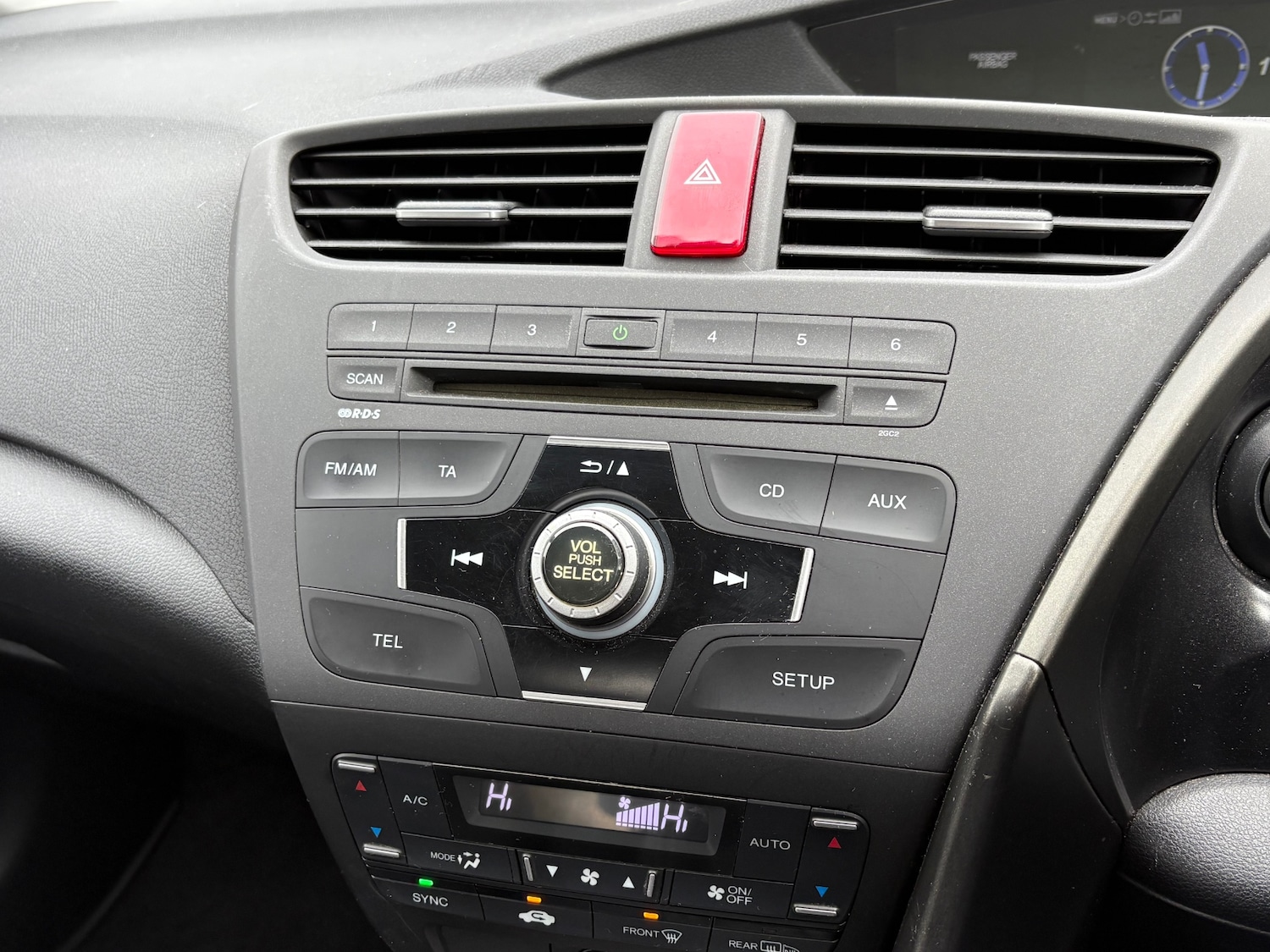 Used Honda Civic 2012 for sale - 77591075: Photo 17