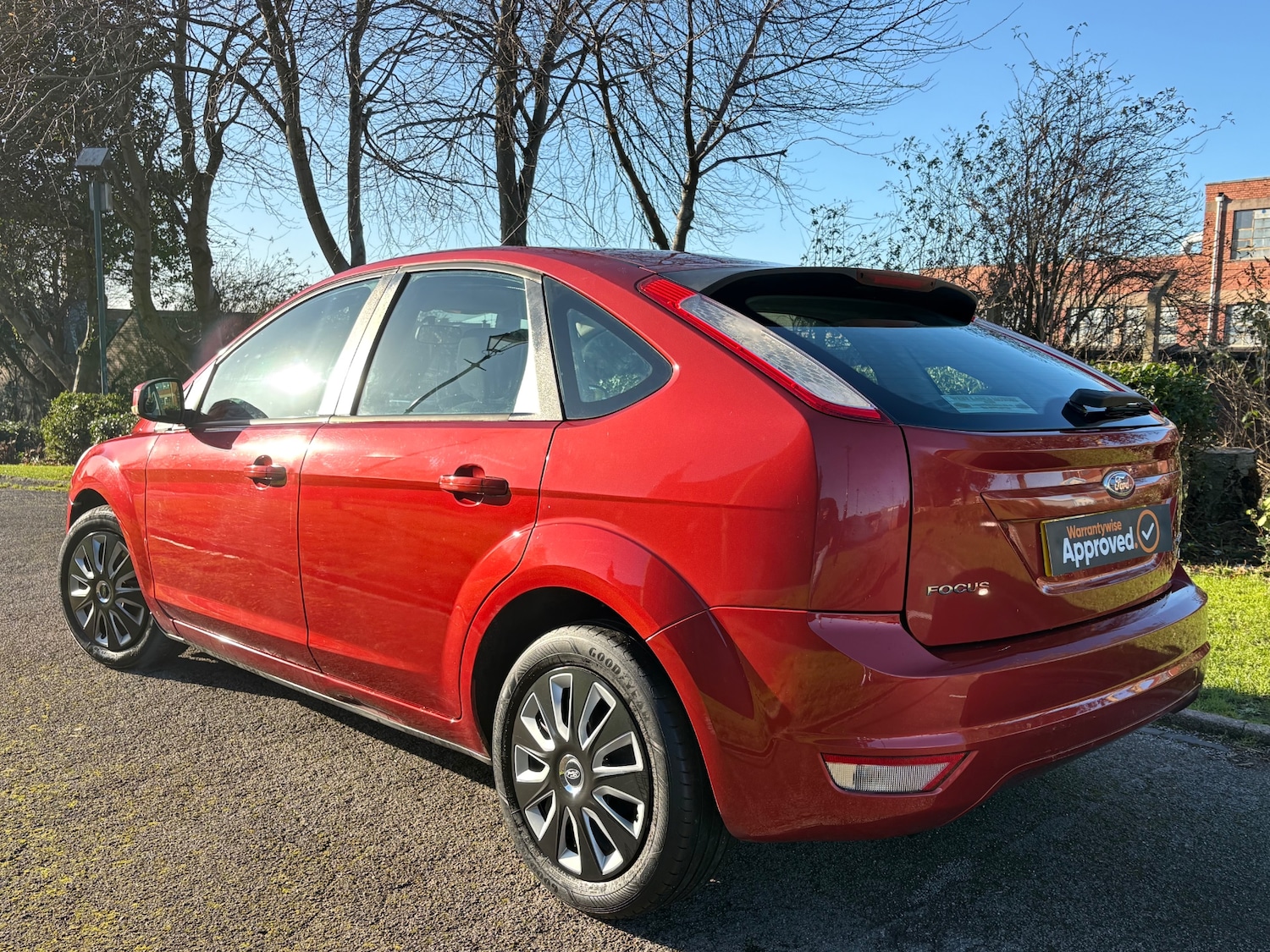 Used Ford Focus 2009 for sale - 76640698: Photo 2