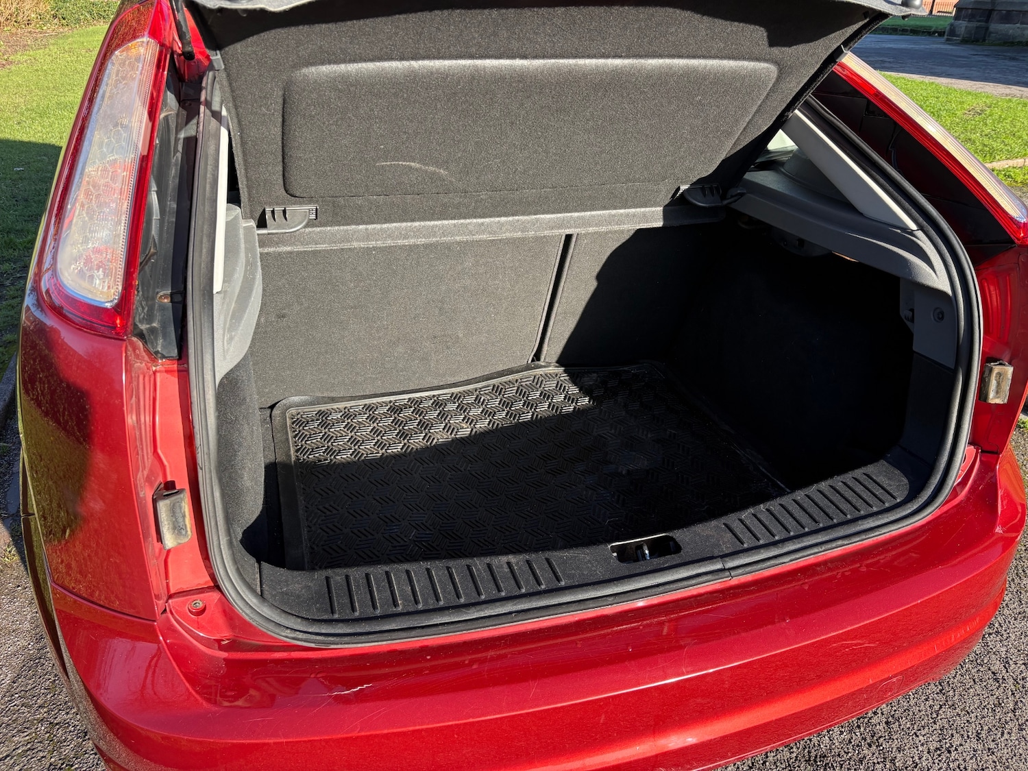 Used Ford Focus 2009 for sale - 76640698: Photo 3