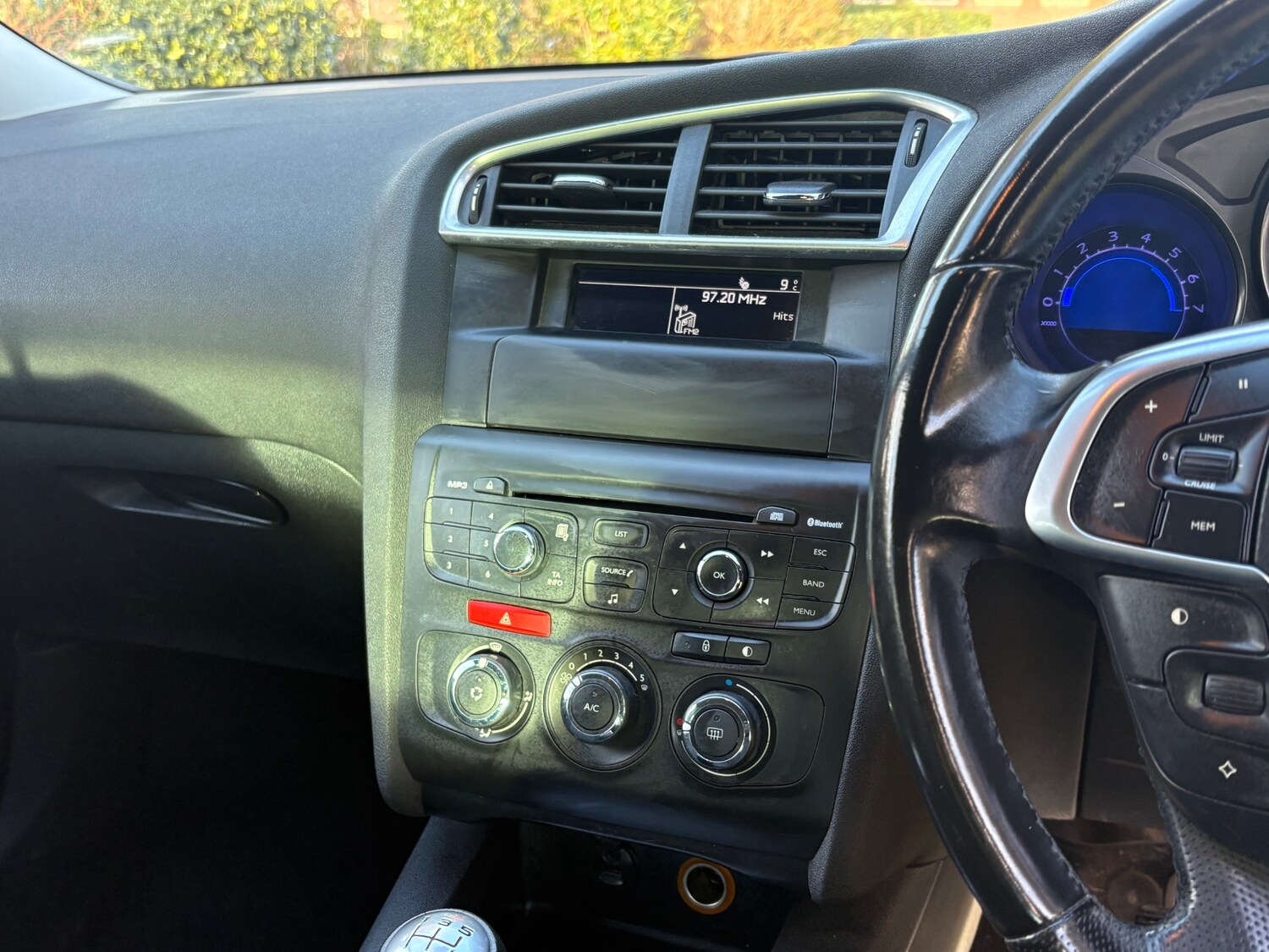 Used Citroen C4 2011 for sale - 76699750: Photo 10