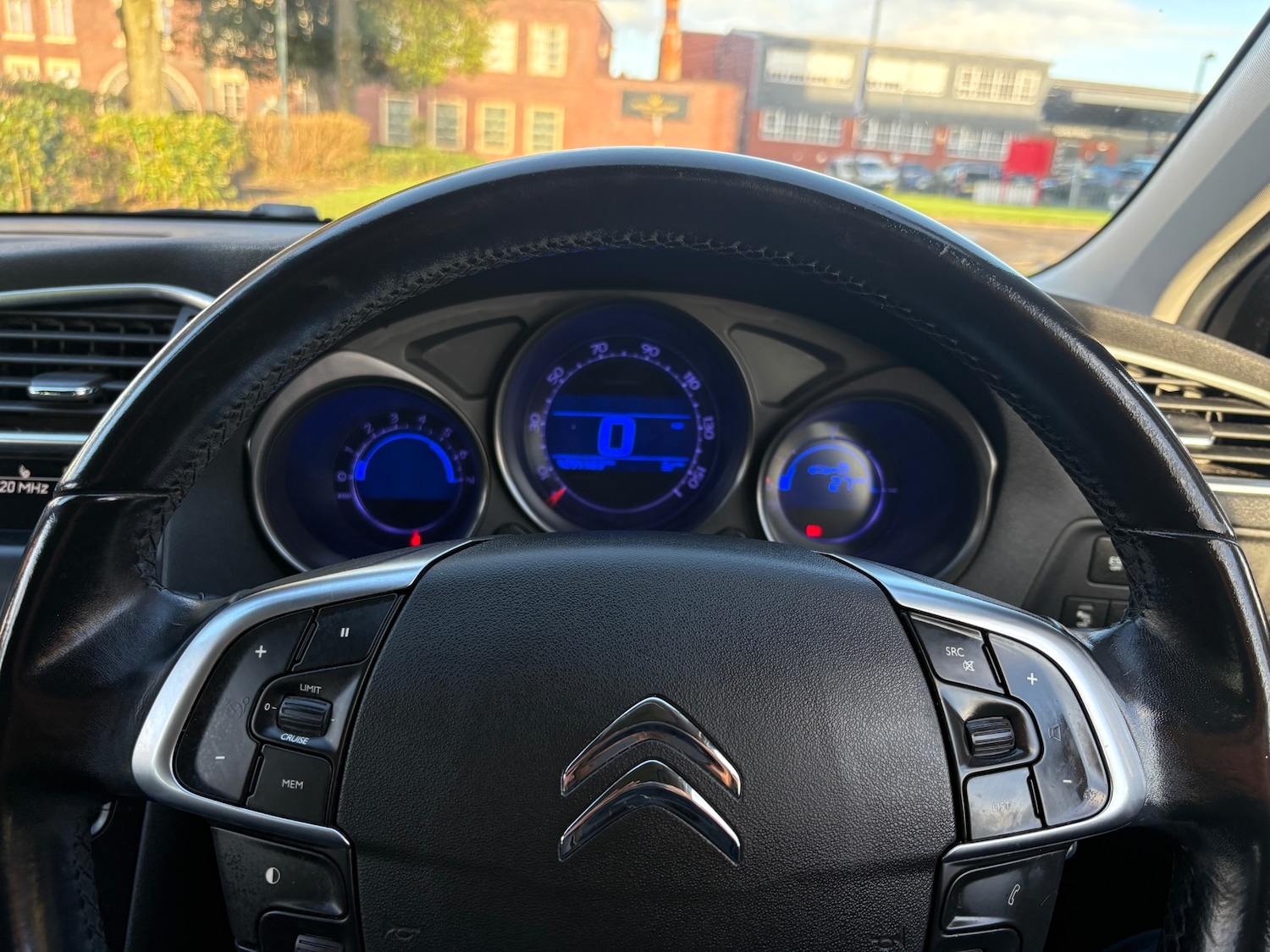 Used Citroen C4 2011 for sale - 76699750: Photo 16