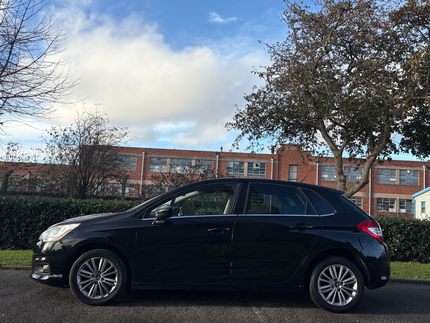 Used Citroen C4 2011 for sale - 76699750: Photo 3