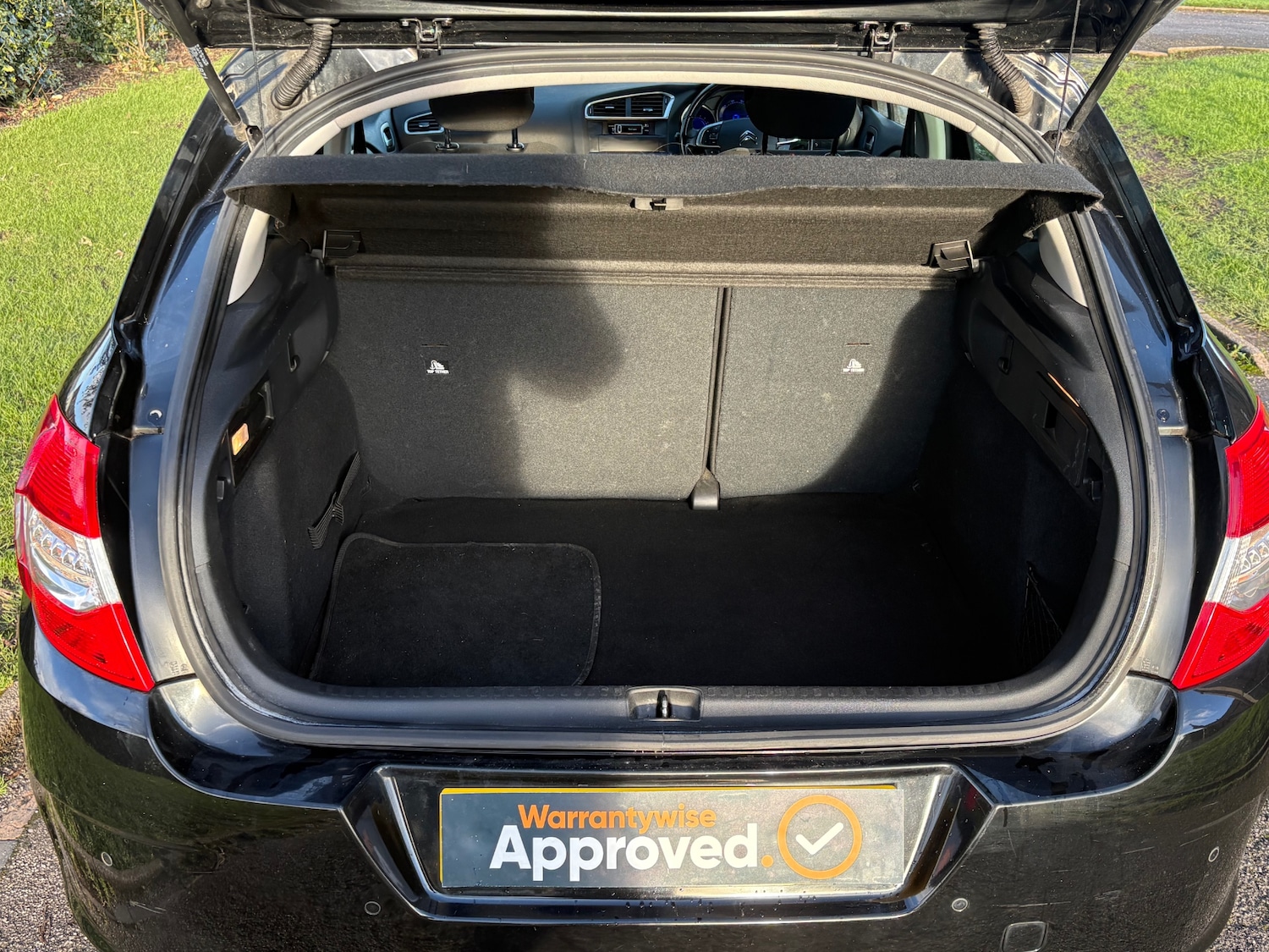 Used Citroen C4 2011 for sale - 76699750: Photo 7