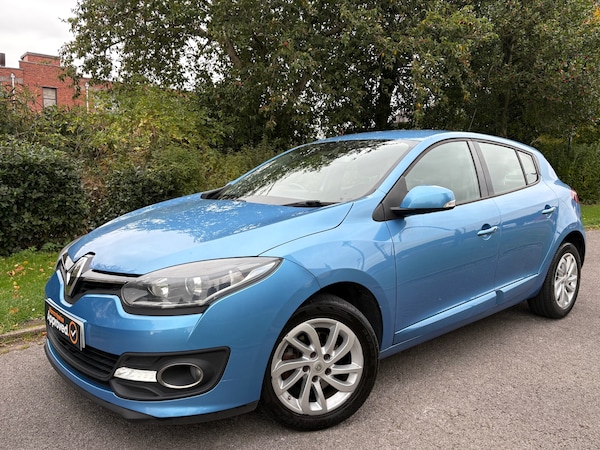 Used Renault Megane 2015 for sale - 74620419: Photo 2