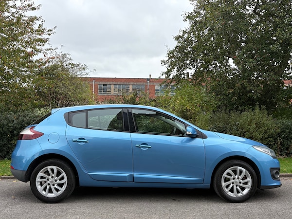 Used Renault Megane 2015 for sale - 74620419: Photo 8