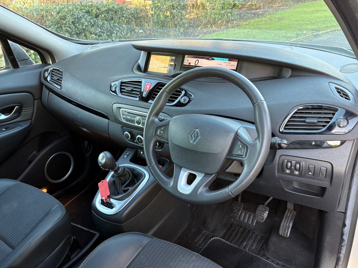 Used Renault Scenic 2011 for sale - 76714105: Photo 8