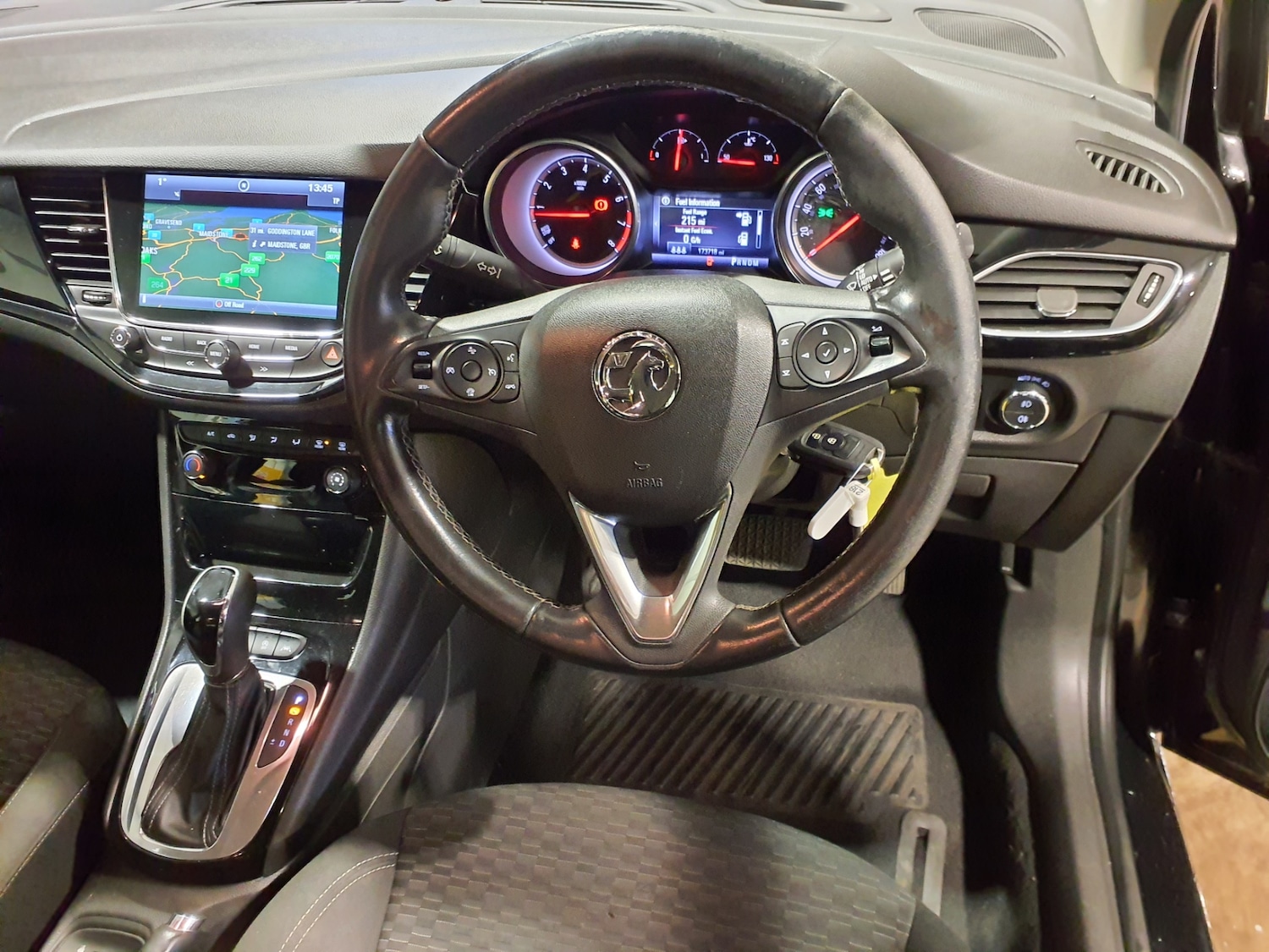 Used Vauxhall Astra 2017 for sale - 77154713: Photo 2