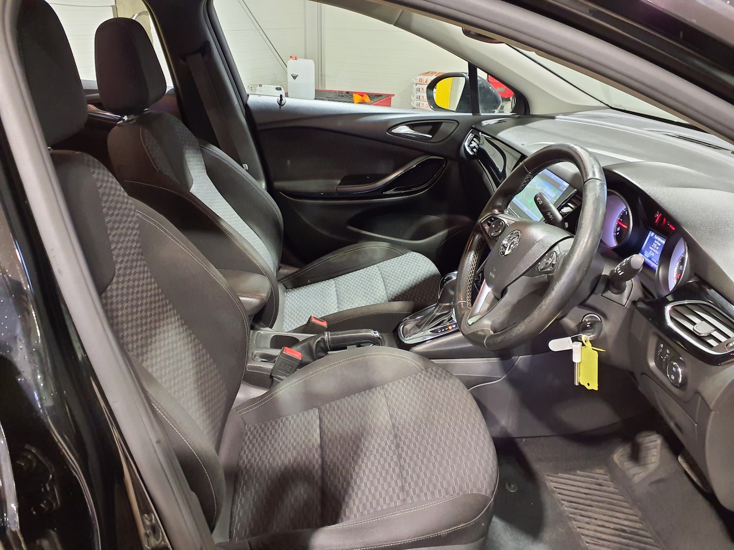 Used Vauxhall Astra 2017 for sale - 77154713: Photo 3