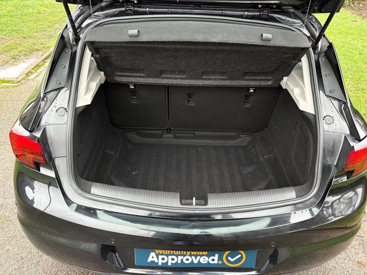 Used Vauxhall Astra 2017 for sale - 77154713: Photo 9