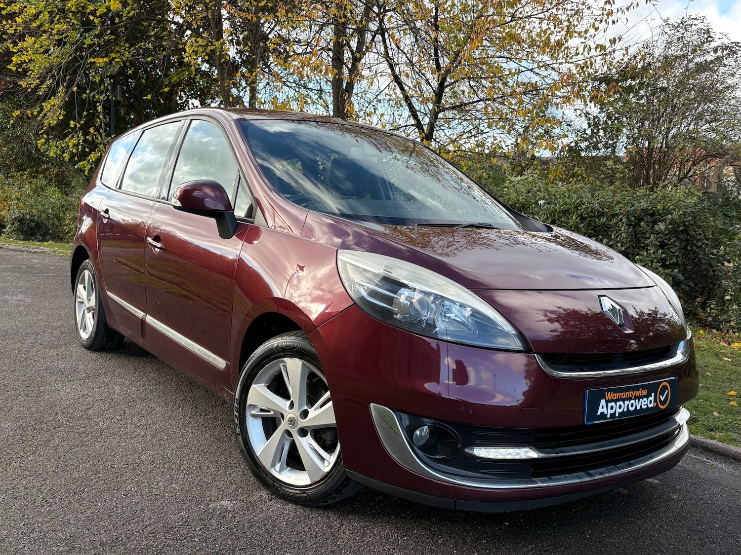 Used Renault Grand Scenic 2013 for sale - 76374730: Photo 1