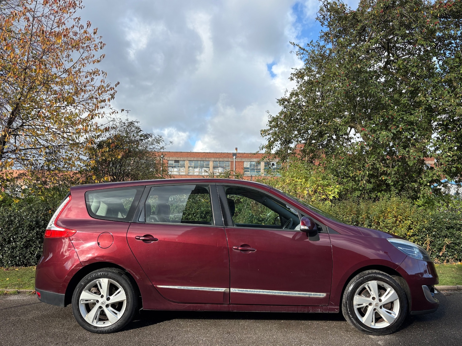 Used Renault Grand Scenic 2013 for sale - 76374730: Photo 14