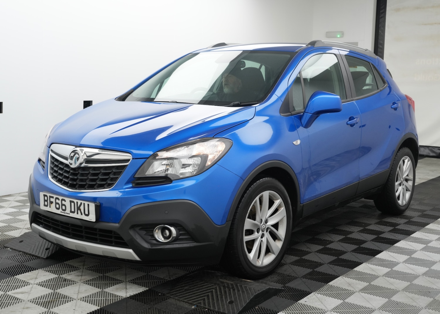 Used Vauxhall Mokka 2016 for sale - 77610655: Photo 2