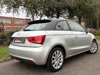 Used Audi A1 2012 for sale - 76611663: Photo