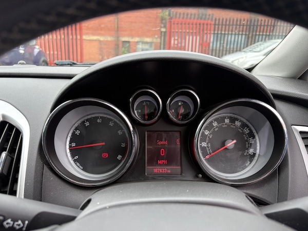 Used Vauxhall Astra 2012 for sale - 75106139: Photo 10