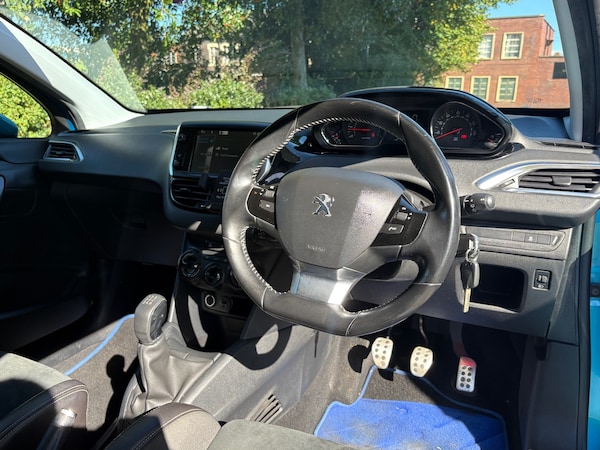 Used Peugeot 208 2012 for sale - 76027016: Photo 12