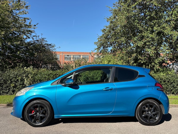 Used Peugeot 208 2012 for sale - 76027016: Photo 8