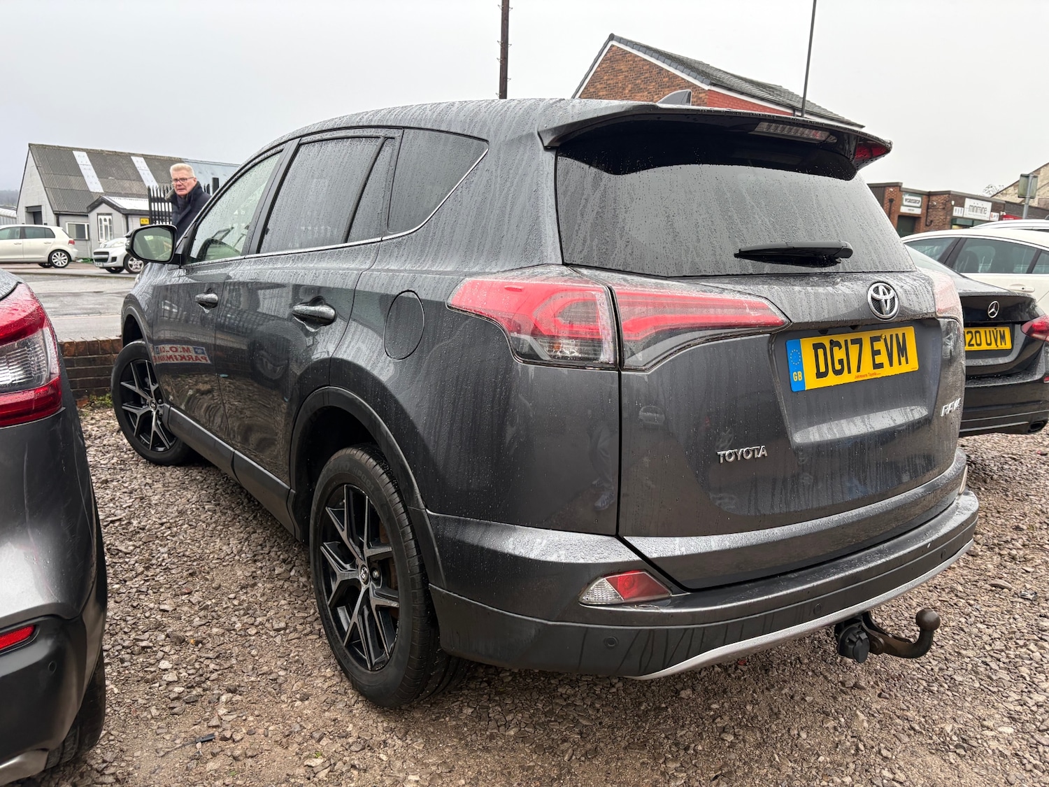 Used Toyota RAV4 2017 for sale - 77399556: Photo 2