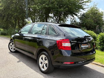 Used Skoda Rapid Spaceback 2014 for sale - 79069302: Photo