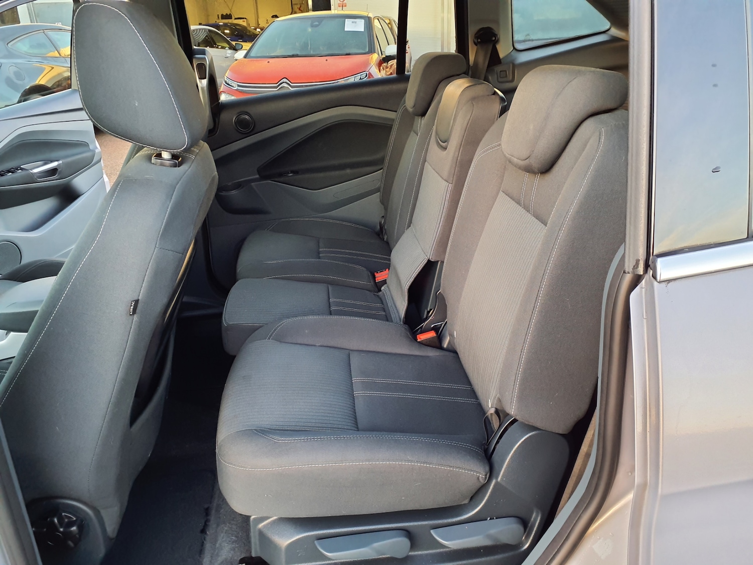 Used Ford Grand C-Max 2012 for sale - 77154543: Photo 6