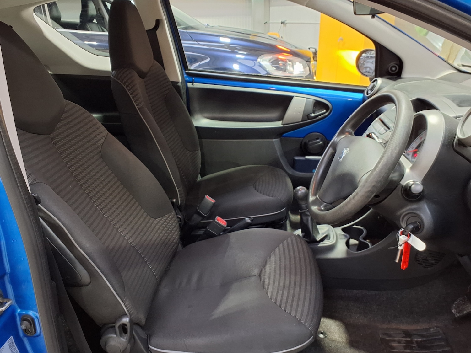 Used Peugeot 107 2014 for sale - 77154530: Photo 4