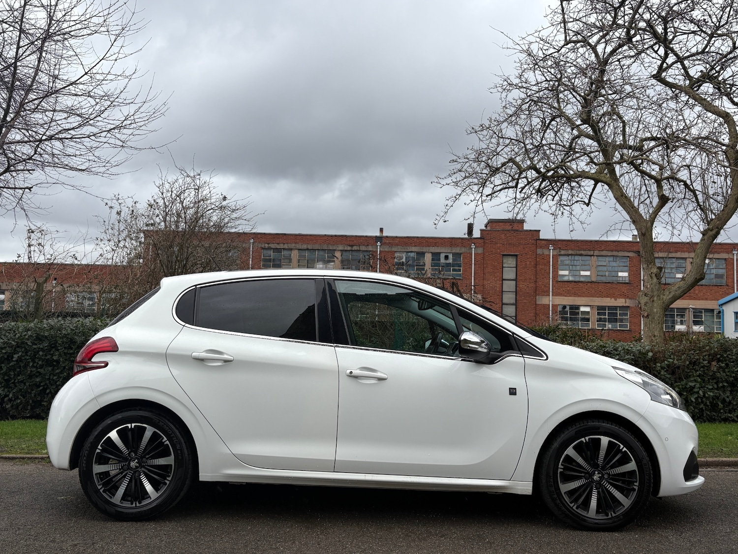 Used Peugeot 208 2018 for sale - 77393686: Photo 3