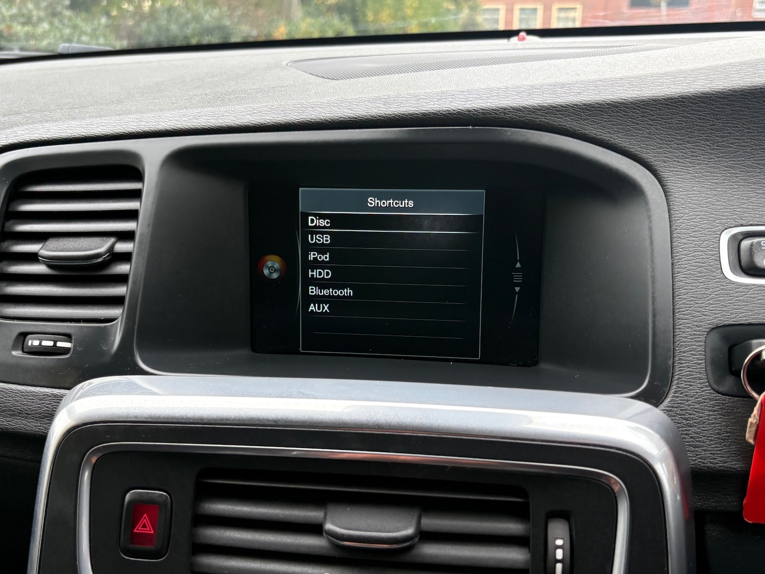 Used Volvo V60 2016 for sale - 76264436: Photo 15