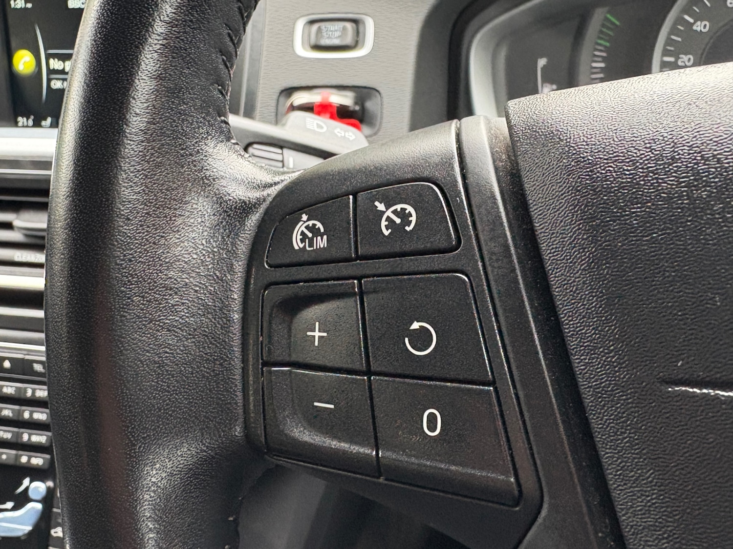 Used Volvo V60 2016 for sale - 76264436: Photo 22