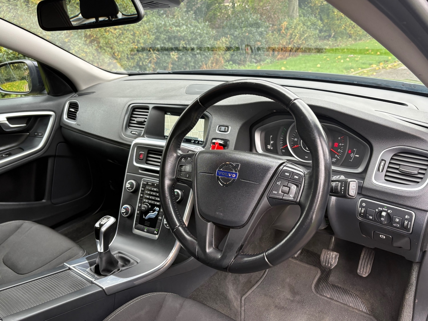 Used Volvo V60 2016 for sale - 76264436: Photo 7