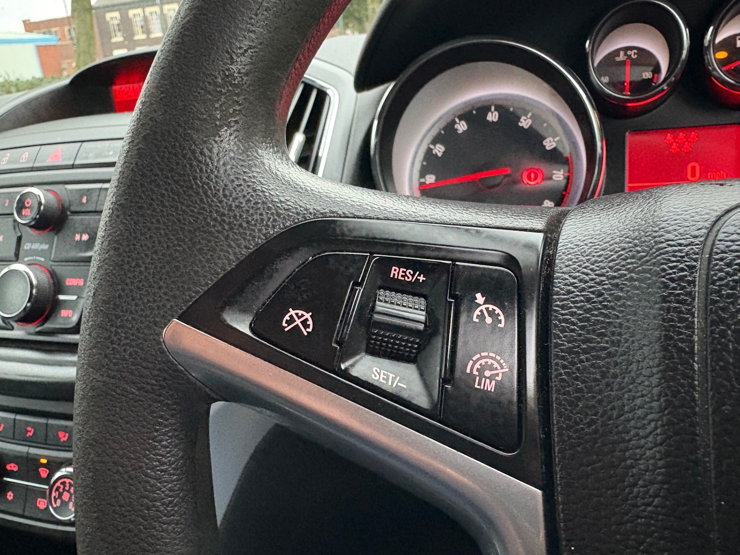 Used Vauxhall Zafira 2015 for sale - 76831584: Photo 16