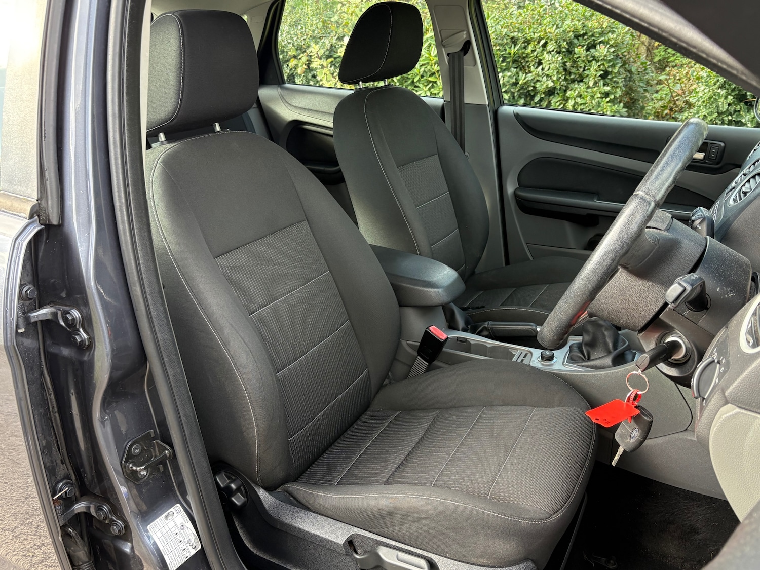 Used Ford Focus 2011 for sale - 76376967: Photo 11